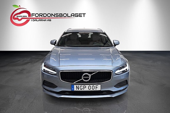 Volvo V90 2 of 23