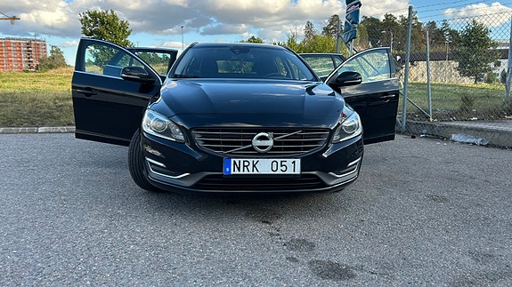 Volvo V60 4 of 10