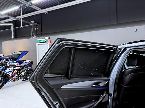 BMW 540i 19 of 21