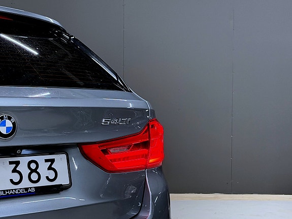 BMW 540i 16 of 21