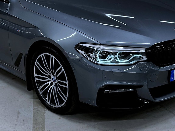 BMW 540i 12 of 21