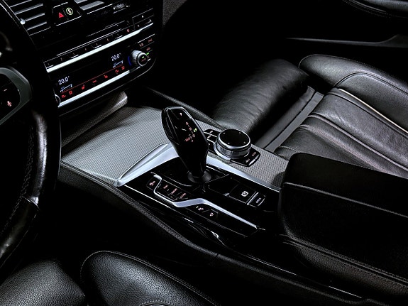 BMW 540i 17 of 21