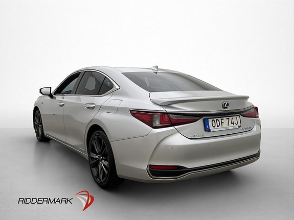 Lexus ES300h 6 of 30