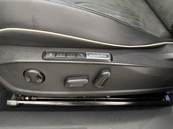 Volkswagen ID.4 GTX 15 of 30