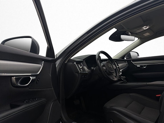 Volvo V90 11 of 30