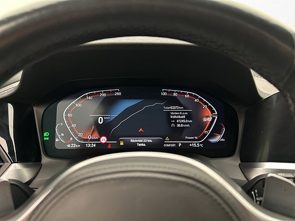 BMW 330i 18 of 30