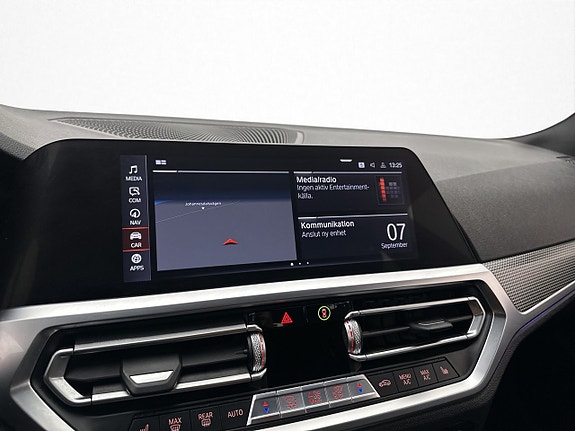 BMW 330i 22 of 30