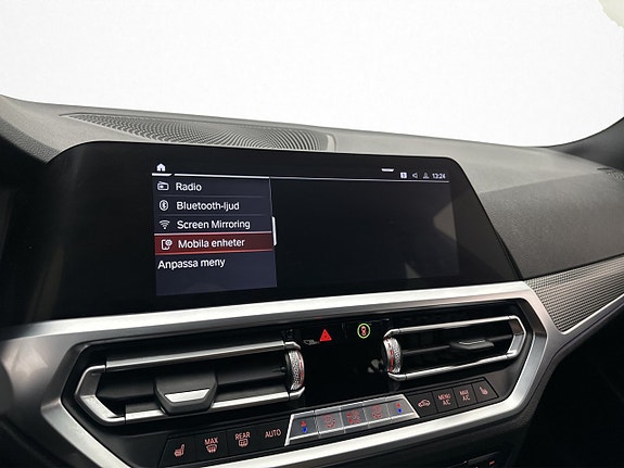 BMW 330i 24 of 30