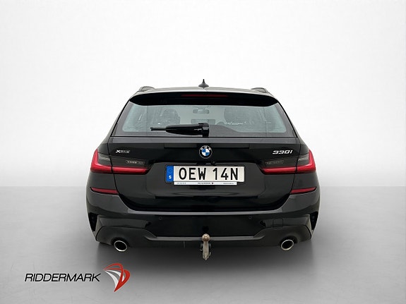 BMW 330i 7 of 30