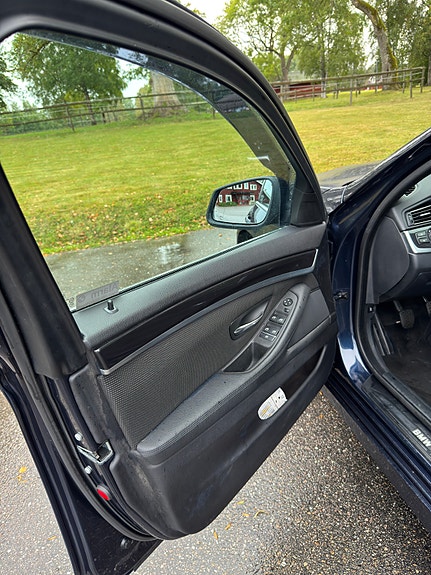 BMW 520d 12 of 26