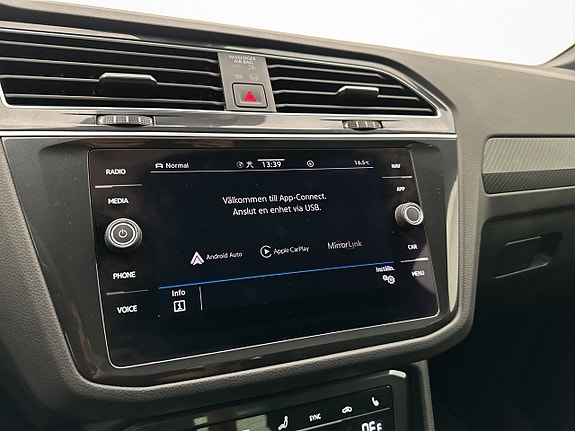 Volkswagen Tiguan 21 of 30