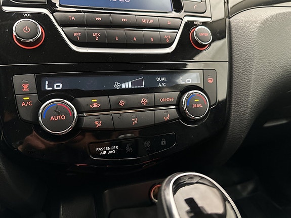 Nissan Qashqai 21 of 30