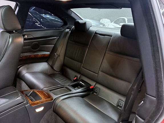 BMW 335i 11 of 12