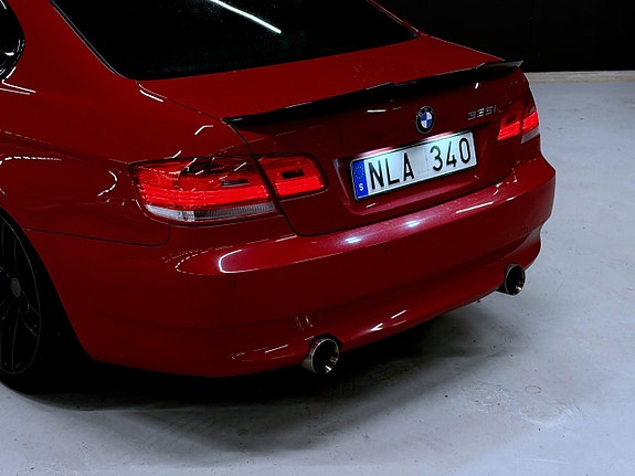 BMW 335i 10 of 12