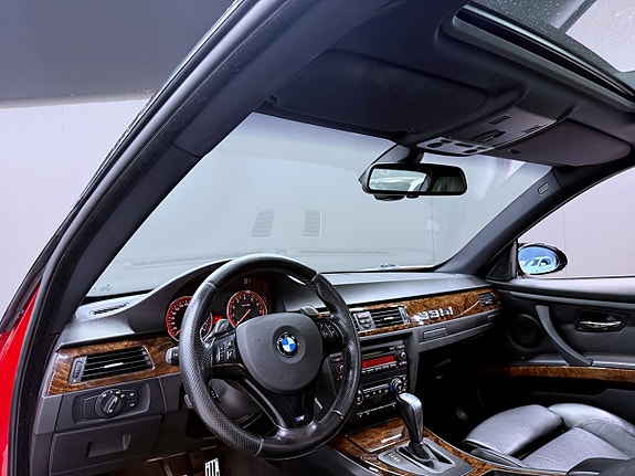 BMW 335i 9 of 12