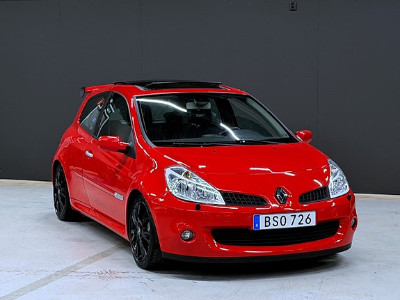 Renault Clio 2 of 14