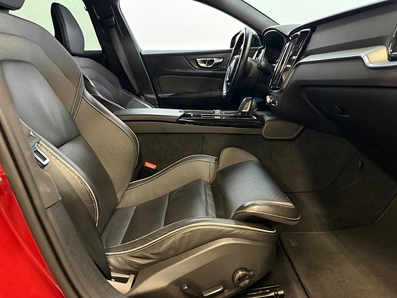 Volvo V60 7 of 21