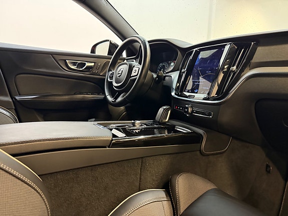 Volvo V60 8 of 21