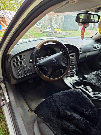 Saab 9-5 3 of 5