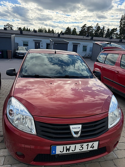 Dacia Sandero 2 of 5