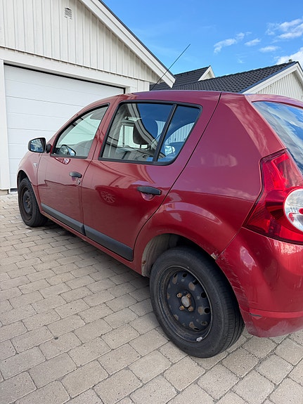 Dacia Sandero 4 of 5