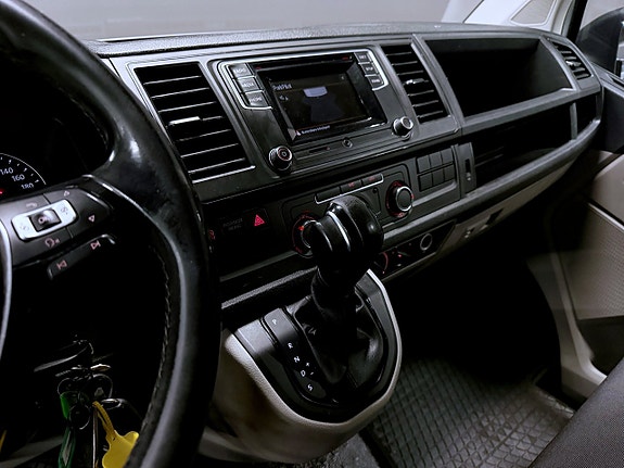 Volkswagen Transporter 8 of 12