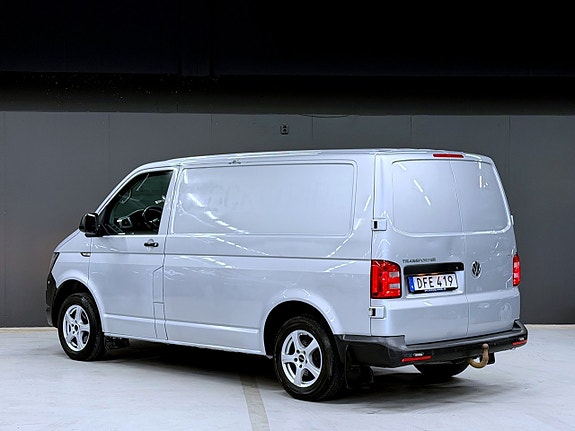 Volkswagen Transporter 2 of 12