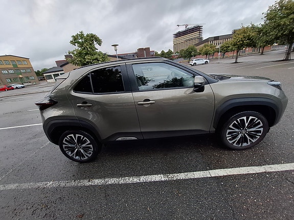 Toyota Yaris Cross 2 of 6