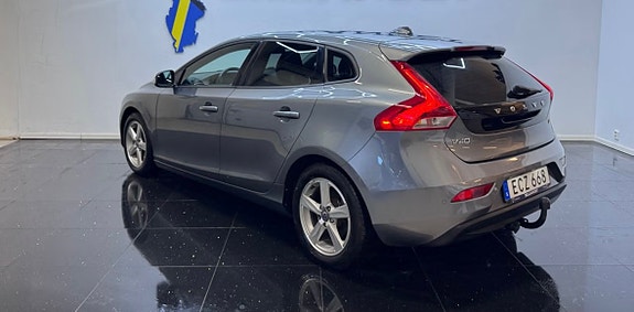 Volvo V40 3 of 8