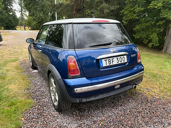 MINI Cooper 6 of 11