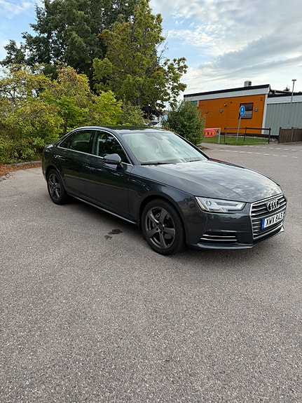 Audi A4 7 of 24
