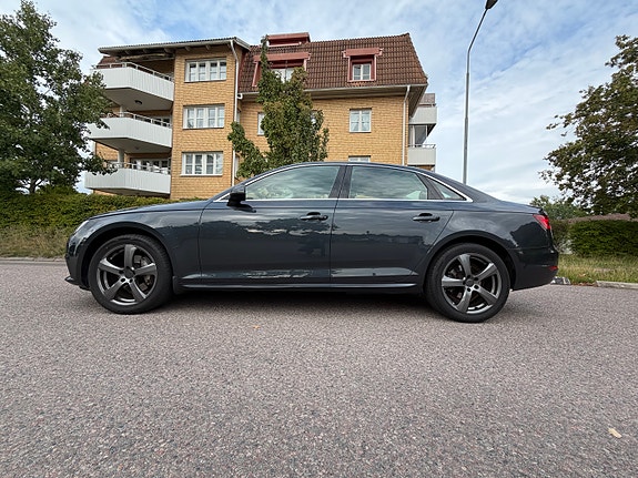 Audi A4 3 of 24