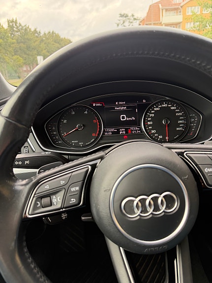 Audi A4 18 of 24