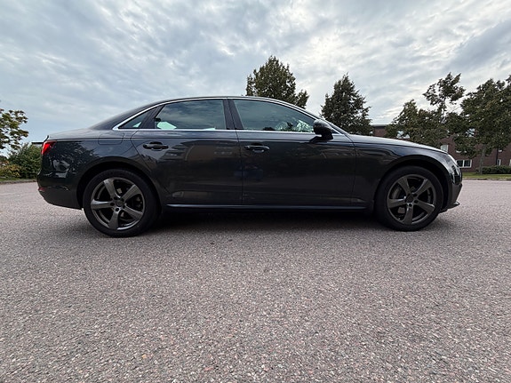 Audi A4 4 of 24