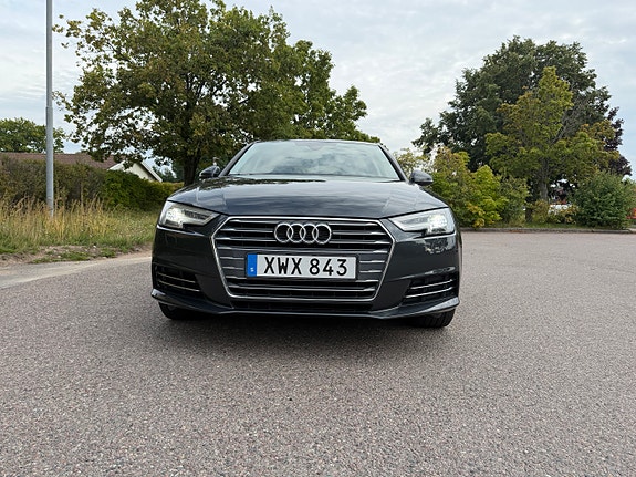 Audi A4 5 of 24