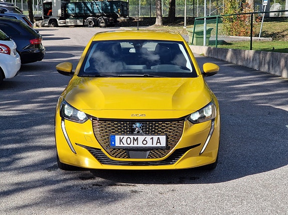 Peugeot e-208 22 of 27
