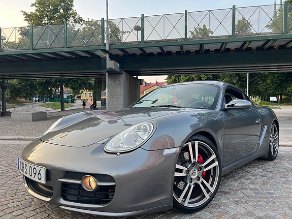 Porsche Cayman S 2 of 8