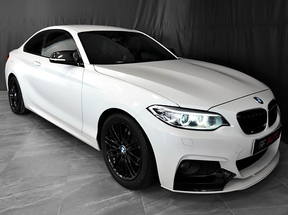 BMW 220d 2 of 30