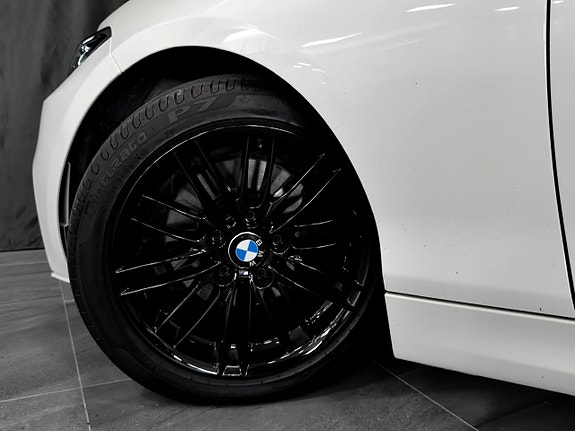 BMW 220d 12 of 30
