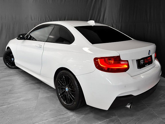 BMW 220d 13 of 30
