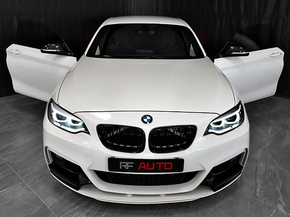BMW 220d 8 of 30