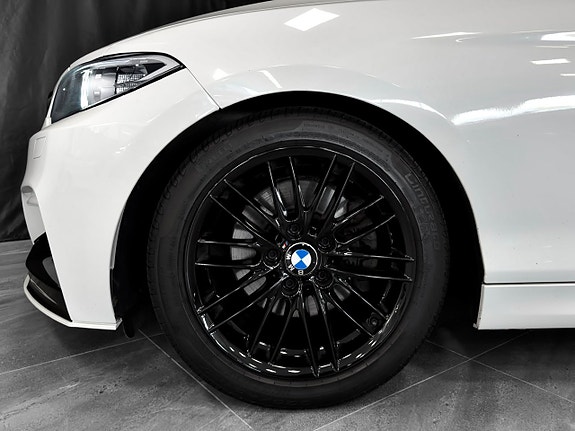 BMW 220d 11 of 30