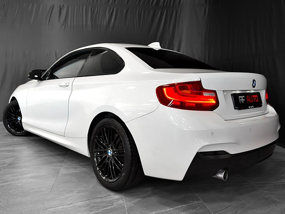 BMW 220d 14 of 30
