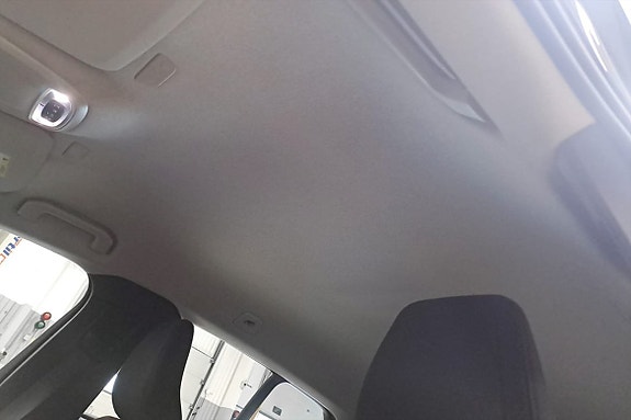 Volvo XC40 12 of 14