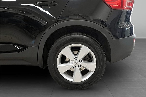 Volvo XC40 10 of 14