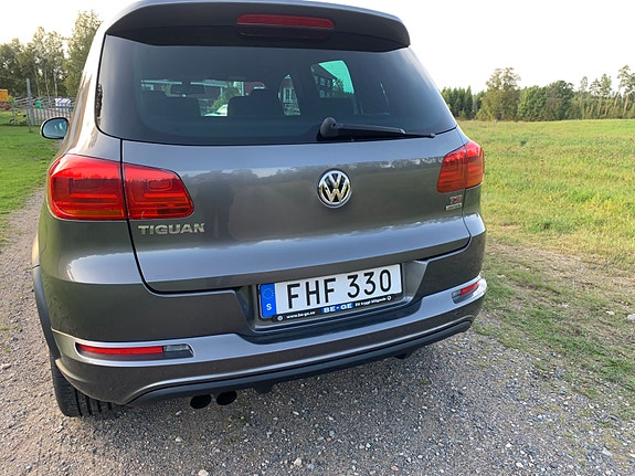 Volkswagen Tiguan 3 of 7