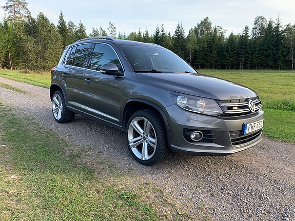 Volkswagen Tiguan 2 of 7
