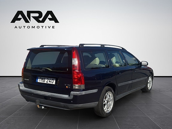 Volvo V70 6 of 16