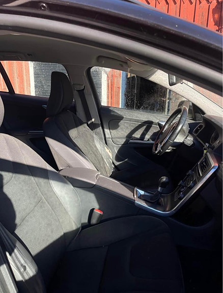 Volvo V60 5 of 7