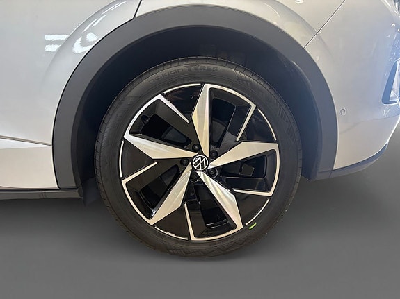 Volkswagen ID.4 GTX 14 of 21